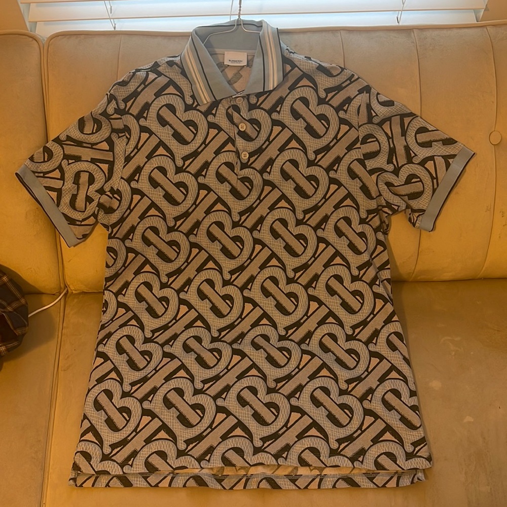 Burberry Polo Shirt Size M